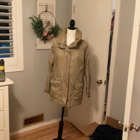 Liz Clairebourne water and wind proof jacket - Picture 1 of 3